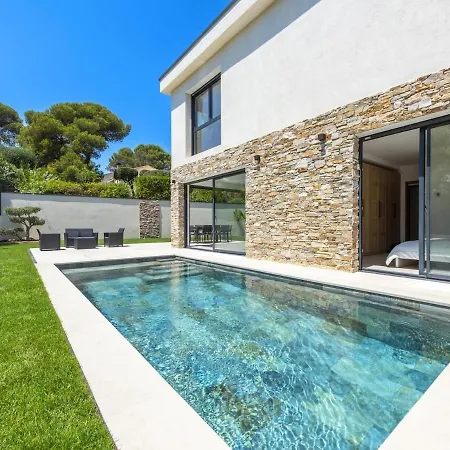Nouvelle Maison 4 Chambres, Proche Du Centre Saint-Raphael (Var)