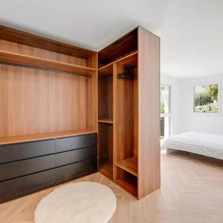 Holiday home Nouvelle Maison 4 Chambres, Proche Du Centre Saint-Raphael (Var)